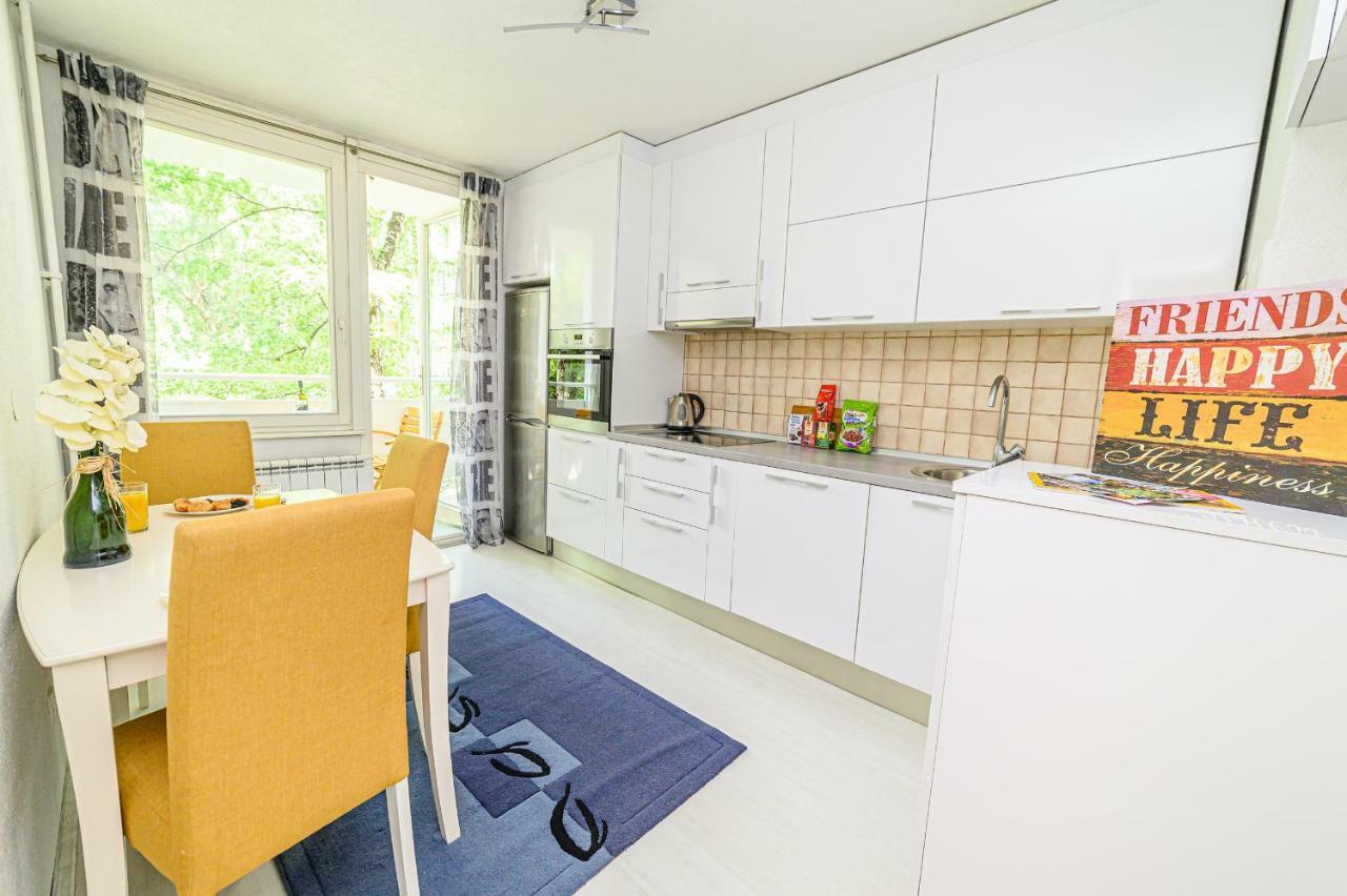 Beautiful Cozy Studio Close To City Center Apartment Sarajevo Luaran gambar